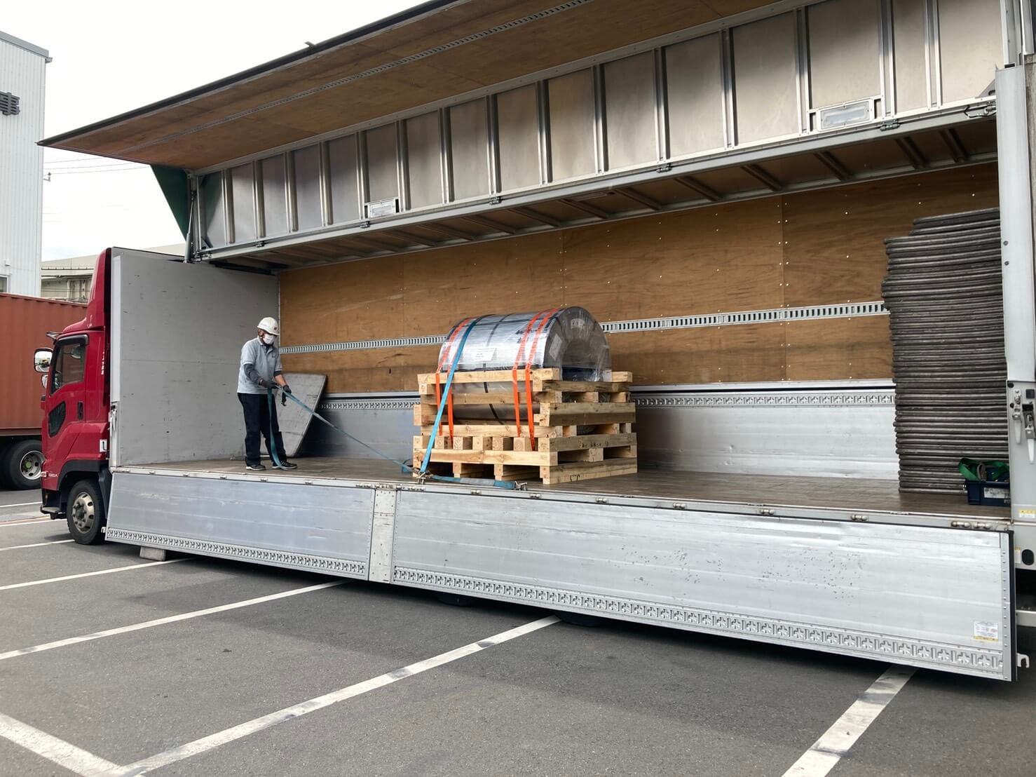 大型輸送、精密機器輸送<span>（平ボディー業務委託）</span>